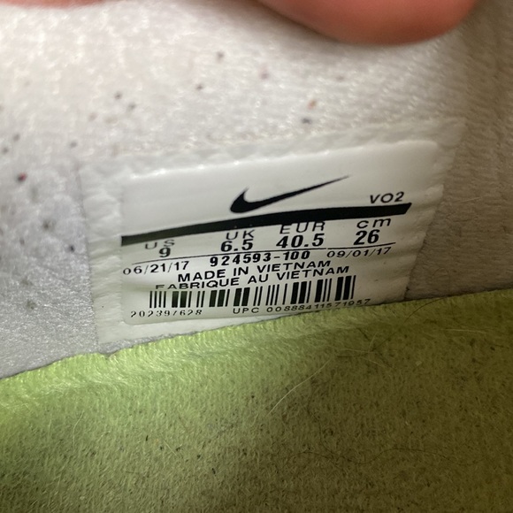 RARE NIKE METCON 4 SIZE 9 - 924593-100 WOMENS White/Nude Polka Dot Laces - Picture 3 of 8